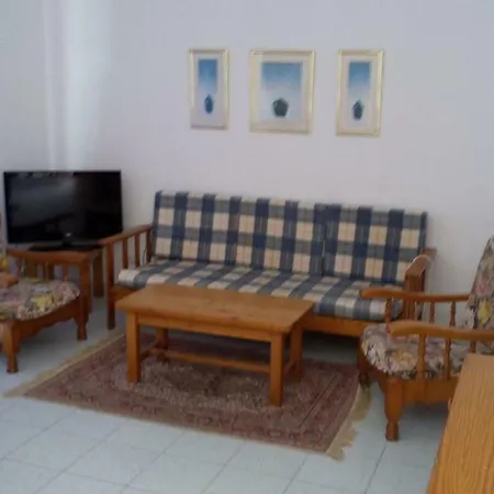 Tinojay Apartment *