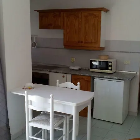 Tinojay Apartment *